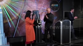 USA: Juju Chang and Byron Pitts Visit the Empire State Building