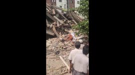Myanmar earthquake locals search through collapsed buildings