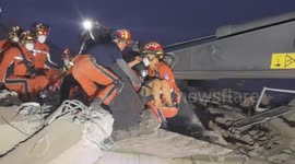 Myanmar (Burma): Chinese rescuers recover second quake survivor in Myanmar's Mandalay