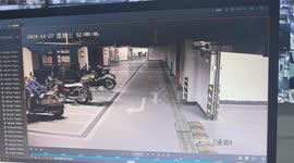 China: New Invented Manhole Cover-Style Roadblock