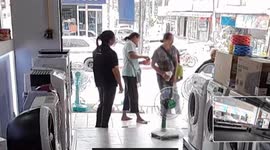 Smartphone explodes in electrical appliance store