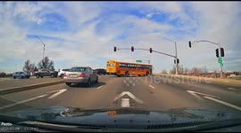 Road accident involving multiple vehicles in Sacramento, USA.