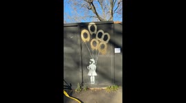 Banksy or Hoax? Mysterious Graffiti Appears in Clerkenwell Green; Real or Late April Fools’ Prank?