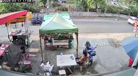 Noodle stall bursts into flames as gas cylinder explodes in Bangkok