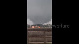 US: Massive Tornado Touches Down in Northeast Arkansas 5