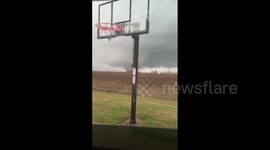 US: Massive Tornado Touches Down in Northeast Arkansas 3