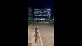 Cyclist loses balance while doing trick on fixed-gear bike in Iloilo, Philippines