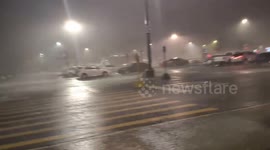 US: Powerful thunderstorm hits Lexington