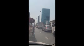 Road shakes in Bangkok during earthquake carnage