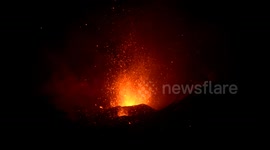 Italy: Mt. Etna spews ash and lava