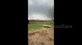 US: Tornado-Warned Storm Brings Funnel Shaped Cloud to Spring Hill 2