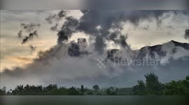 Philippines: Ash Emission Recorded at Kanlaon Volcano Summit
