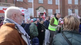 Demonstration: Greenland belongs to the Greenlanders!
