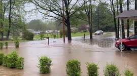 US: Heavy Rain Triggers Flooding, Road Closures in Arkansas 2