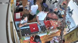 Customers and staff flee as earthquake shakes jewellers in Myanmar