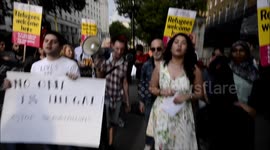 Militants protest against refugee deportation from Britain