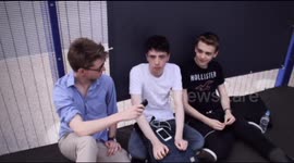 Man interviews Pokemon Go players a first 'lure party' in the UK