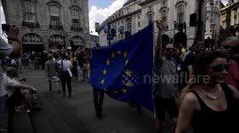 We love the EU , Pro euro march, Central London .