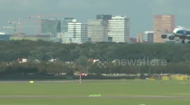 Shaky 747 Landing Schiphol Amsterdam