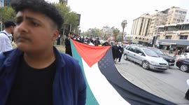 Syria: Syrians flock to streets in support of Gaza