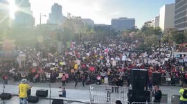 US: ‘Hands Off!’ Protests Against Trump and Elon Musk Erupt Nationwide 4