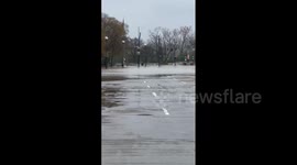 US: Cincinnati Flooding Continues as Ohio River Crests at Highest Level 2