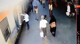 Railway police saver saved,14-year-old slips while boarding moving train in Madhya Pradesh