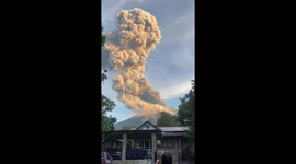 Kanlaon Volcano erupts sending ash cloud over homes in the Philippines