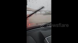 US: Flash Flood Strikes South Texas, Cars Stranded in Floodwater 4