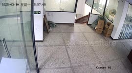 Father saves toddler moments before he falls down stairs