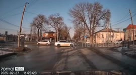 Absent-minded Chevrolet driver crashes into tram