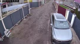 Cat surprises car owner by hiding under the hood in Astrakhan, Russia