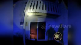 US: Deputies Use Pick-Up Truck to Rescue Residents from Apartment Fire