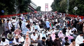 Indonesia: Indonesian Muslims perform Eid al-Fitr prayers in Palembang
