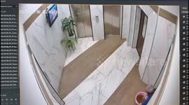 Woman dumps feces in apartment lobby in Moscow, Russia