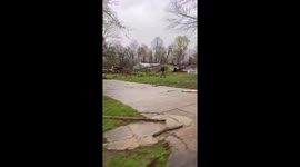 Tornado damages homes in Princeton, Indiana