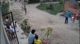 Man hilariously falls after missing a kick in Santa Cruz de Mompox, Colombia