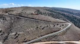 Iraq: Paragliding competition held on Mount Zakho in Iraq’s Duhok
