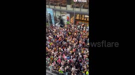 Thailand: Bangkok Streets Crowded with Songkran Festivalgoers 4