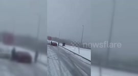Türkiye: Turkey Snowfall Causes Traffic Mayhem