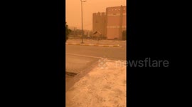 Iraq: Sandstorm Causes Orange Skies, Thousands of Respiratory Crisis