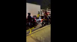 Road rage turns violent between motorcycle rider and woman in Quezon City, Philippines