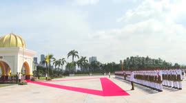 Malaysia: Xi attends welcome ceremony hosted by Malaysian king in Kuala Lumpur
