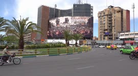 Iran: Massive poster in Tehran shows solidarity with Gaza amid ongoing Israeli attacks