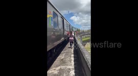 Puerto Rico: Passengers Evacuate Tren Urbano After Major Power Outage