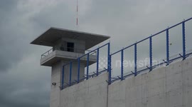 El Salvador: El Salvador’s president plans to double size of mega-prison holding US deportees: Report