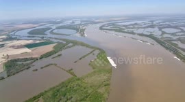 US: Aerial Footage of Flooded Area Around Mississippi River