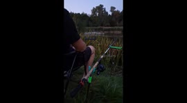 Fishing prank fiasco: Man falls over after friend’s rod tap trick