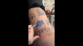 Instagram can’t get enough of this interactive tattoo illusion with over 14 million views