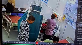 A Hospital ward boy stole ornament gold earrings from a woman's corpse in Uttarpradesh , CCTV captured